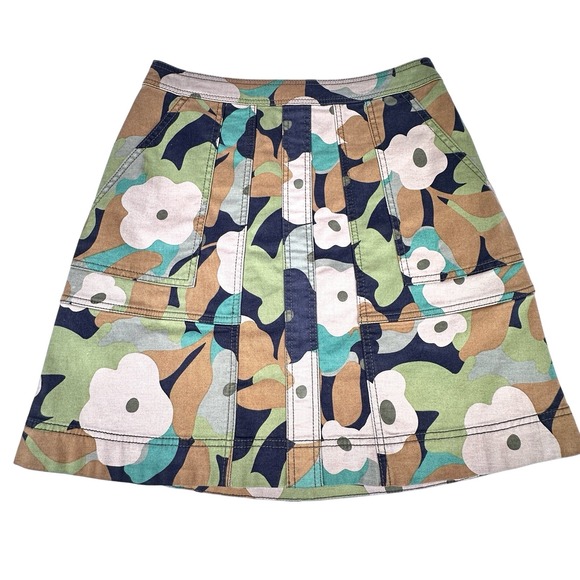 CAbi Dresses & Skirts - Cabi‎ Skirt Women's Size 2 Floral Camouflage Back Zip A-Line Very Cute!